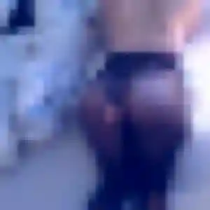 Helena, 22 ans, connectée à Auvers-sur-Oise pour une rencontre coquine