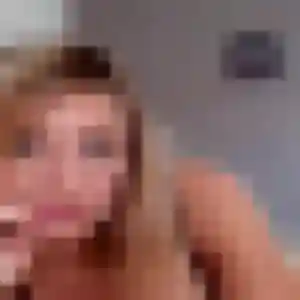 Photo de Valentine à Ballan-Miré (21 ans) - rencontre libertine discret