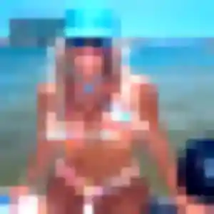 Photo de Deborah à Igny (19 ans) - rencontre libertine anonyme