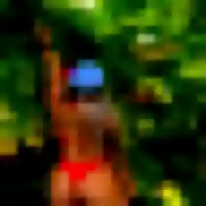 Nora, 20 ans, dispo pour rencontre libertine à La Ferté-Saint-Aubin