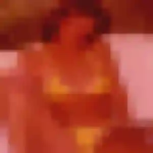 Photo privée de Solange, 22 ans à Le Chesnay-Rocquencourt - rencontre sans lendemain