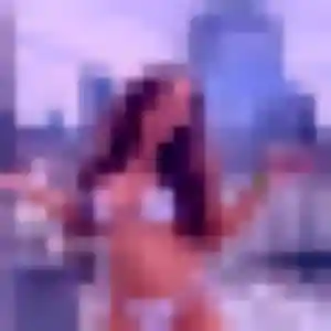 Ambre, 24 ans, dispo pour rencontre libertine à Magny-les-Hameaux