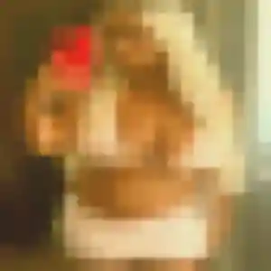 Photo de Chiara à Maintenon (36 ans) - rencontre libertine anonyme