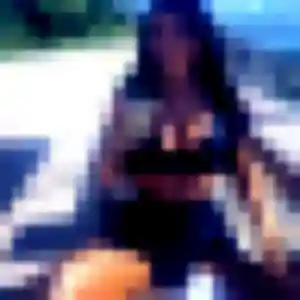 Sexy Agnes, 24 ans à Mantes-la-Jolie - voir sa photo