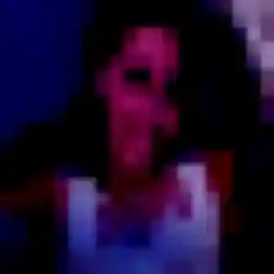 Charmante Meriem, 27 ans à Menucourt - voir sa photo