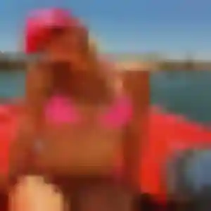 Rejoins Debora, 31 ans à Neuville-aux-Bois gratuitement