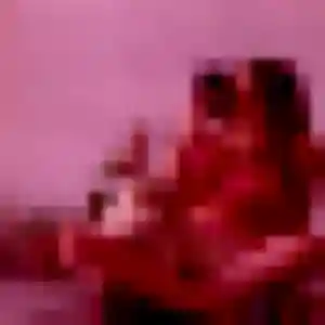 Contacte Flore, 24 ans à Puteaux en privé